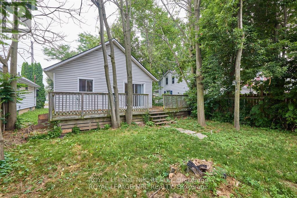 108 Carlton Street, St. Catharines, Ontario  L2R 1R3 - Photo 5 - X12463619