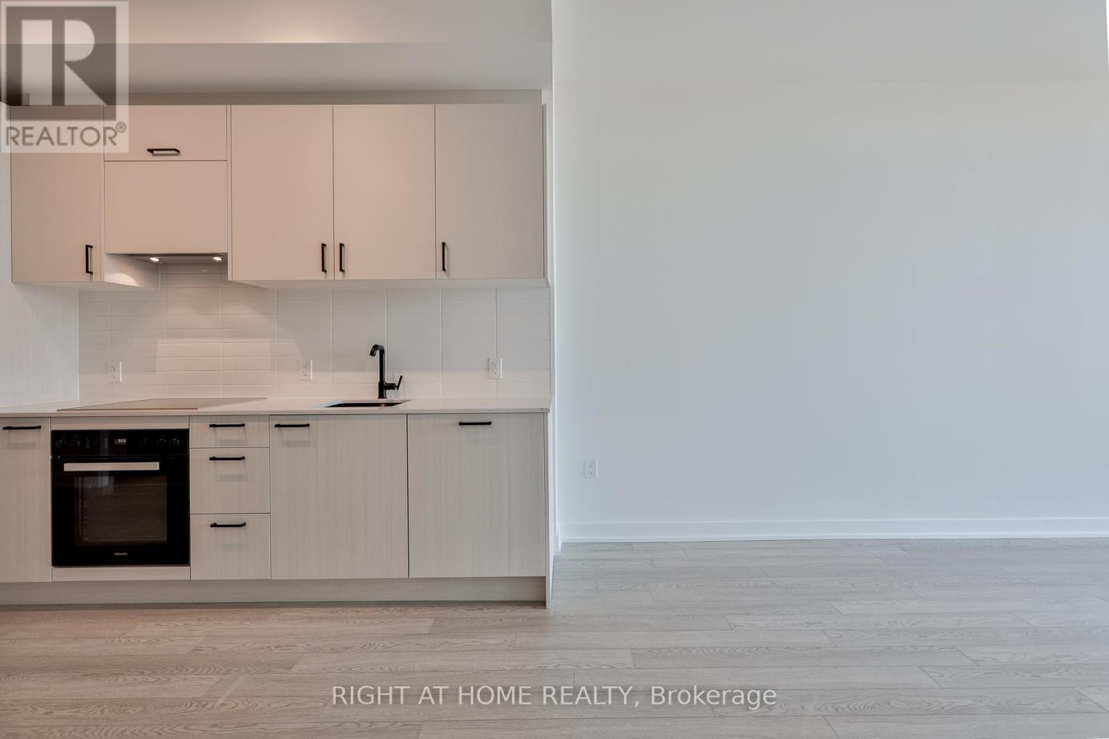 616 - 1 Kyle Lowry Rd Road, Toronto, Ontario  M3C 0S6 - Photo 10 - C12463407
