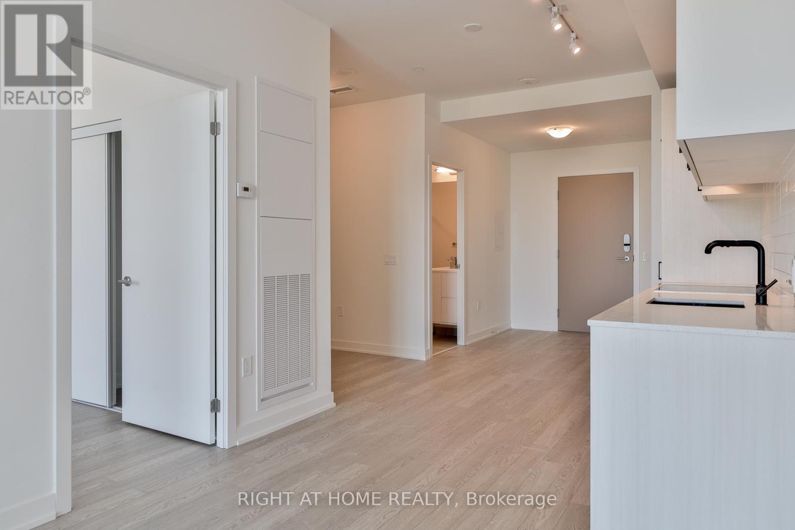 616 - 1 Kyle Lowry Rd Road, Toronto, Ontario  M3C 0S6 - Photo 12 - C12463407