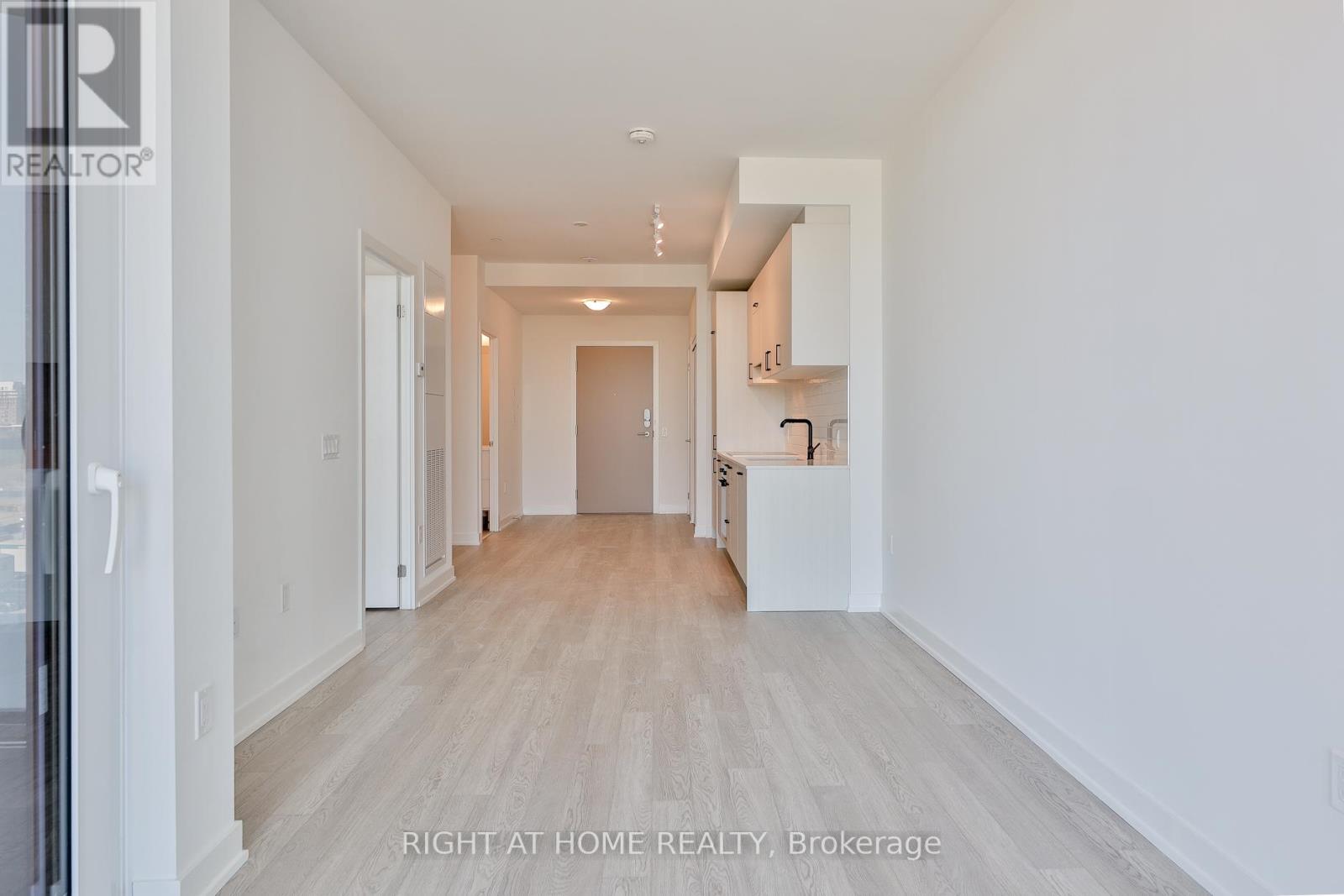 616 - 1 Kyle Lowry Rd Road, Toronto, Ontario  M3C 0S6 - Photo 20 - C12463407