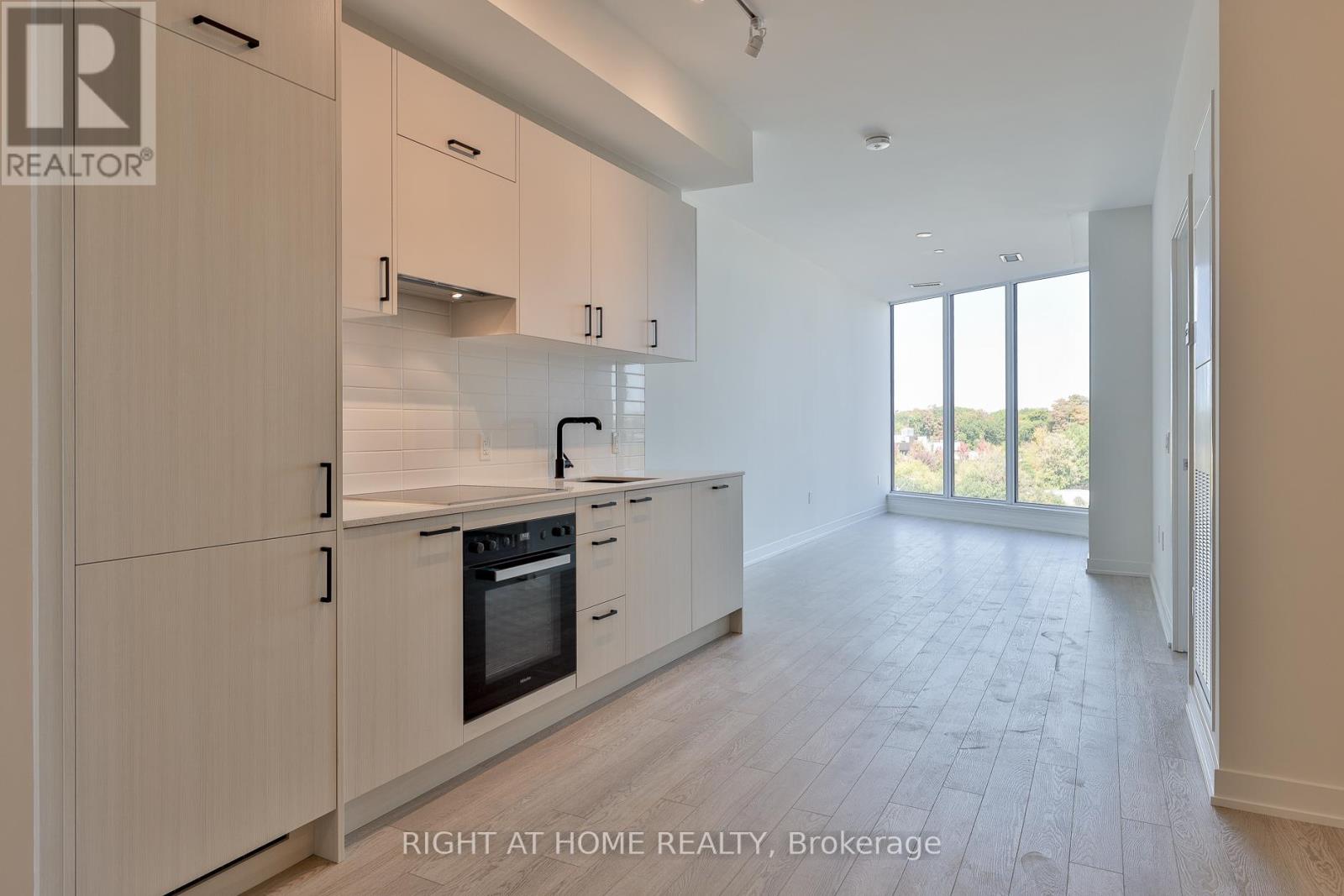 616 - 1 Kyle Lowry Rd Road, Toronto, Ontario  M3C 0S6 - Photo 9 - C12463407