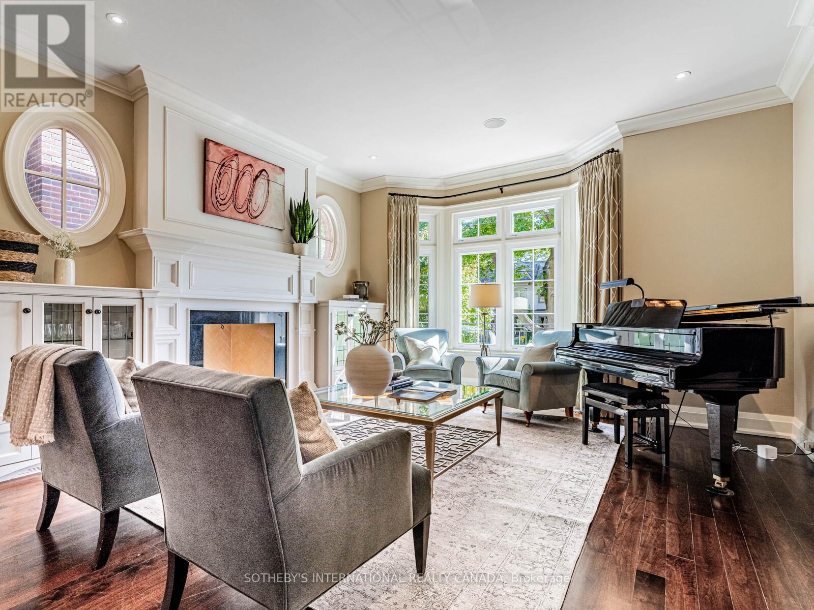 178 St. Leonards Road, Toronto, Ontario  M4N 1K7 - Photo 4 - C12463410