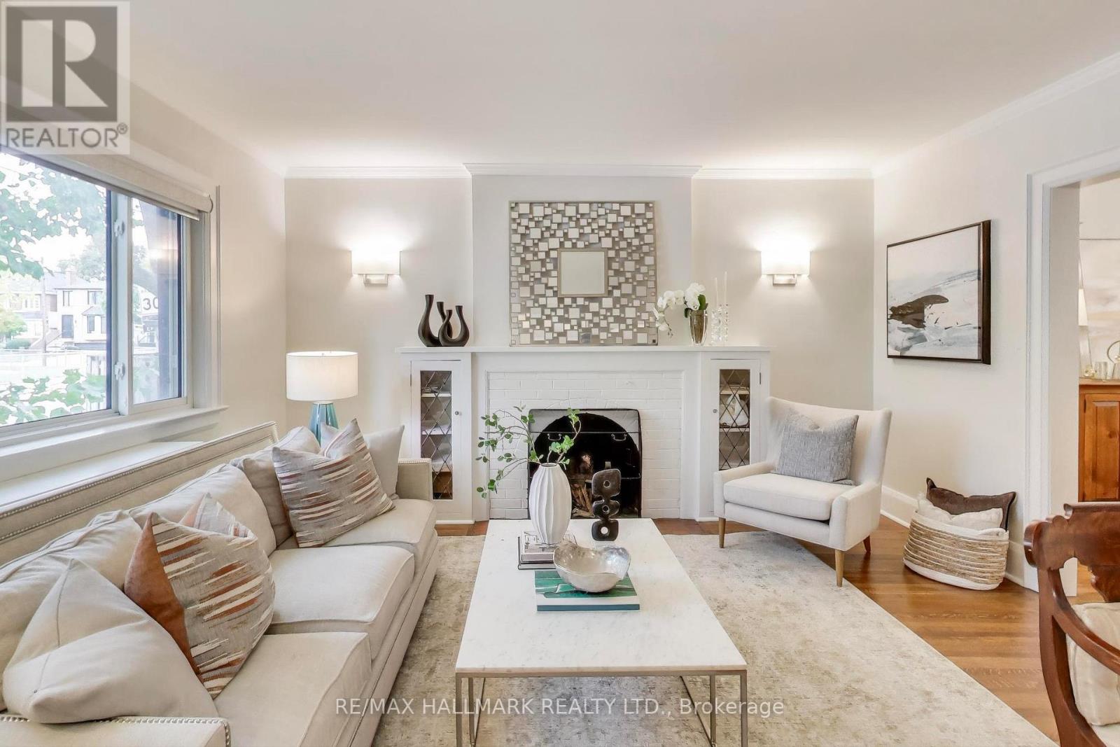 197 Greer Road, Toronto, Ontario  M5M 3N4 - Photo 2 - C12463432