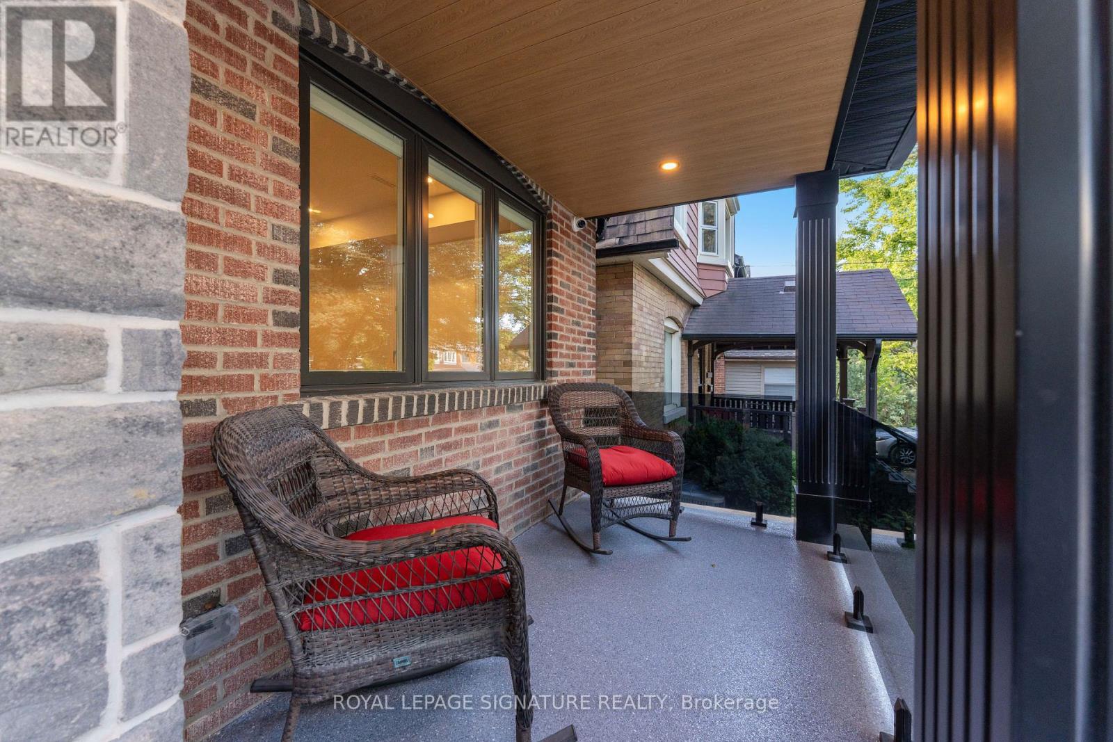 37 Manor Road E, Toronto, Ontario  M4S 1P9 - Photo 4 - C12463488