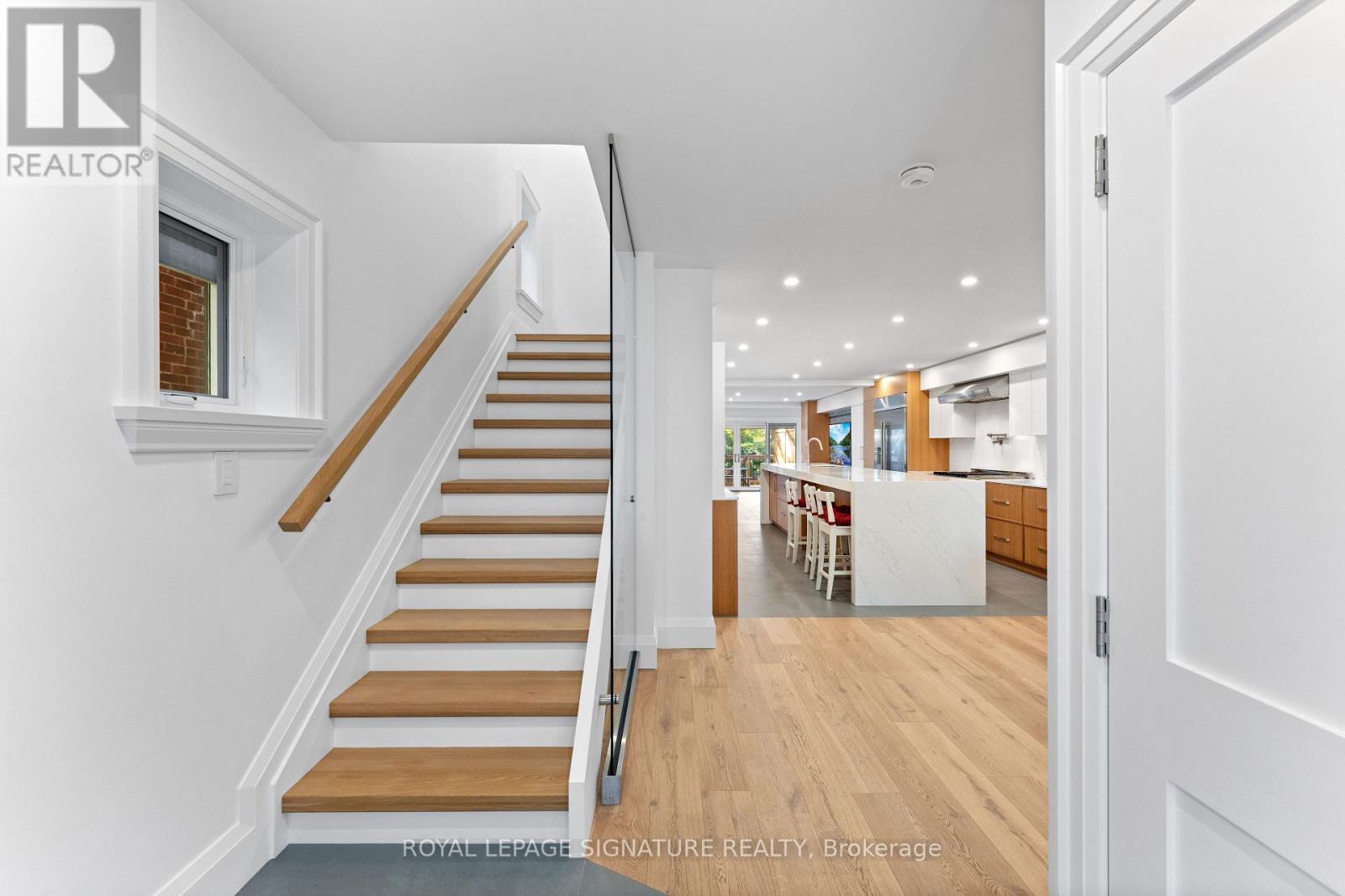 37 Manor Road E, Toronto, Ontario  M4S 1P9 - Photo 5 - C12463488