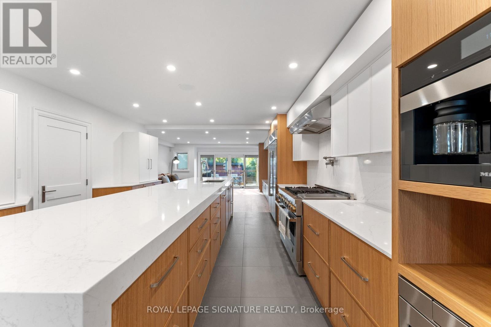 37 Manor Road E, Toronto, Ontario  M4S 1P9 - Photo 7 - C12463488