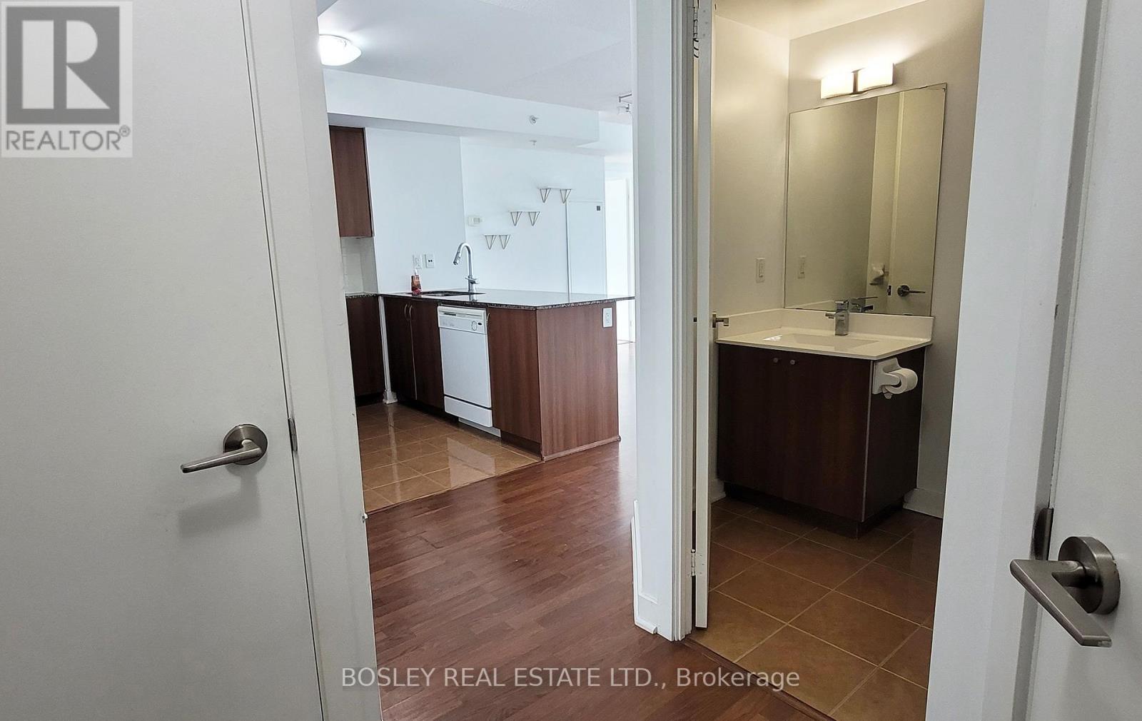 1302 - 5740 Yonge Street, Toronto, Ontario  M2M 0B1 - Photo 3 - C12463496