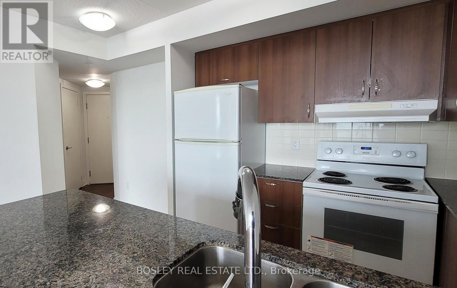 1302 - 5740 Yonge Street, Toronto, Ontario  M2M 0B1 - Photo 8 - C12463496