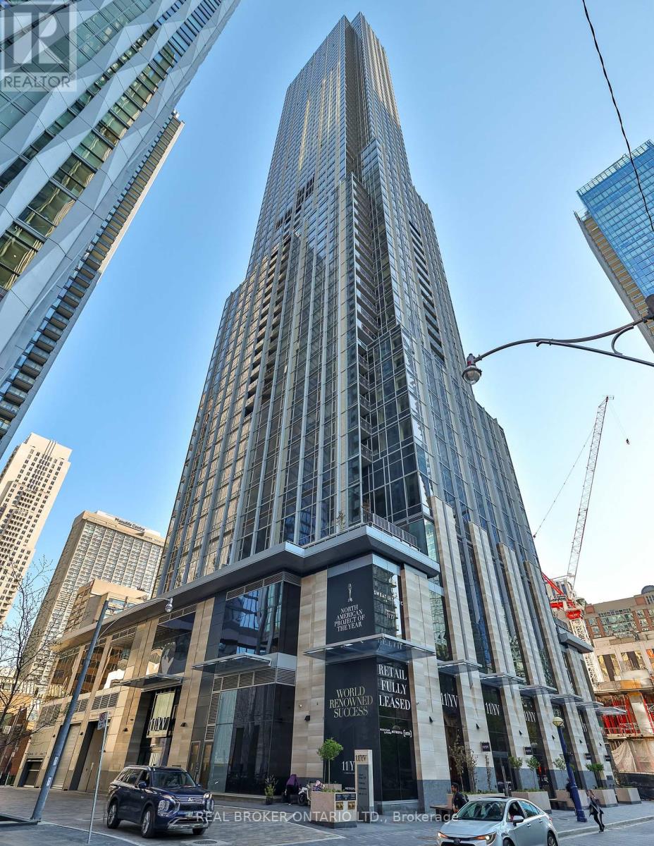 1205 - 11 Yorkville Avenue, Toronto, Ontario  M4W 0B7 - Photo 1 - C12463497