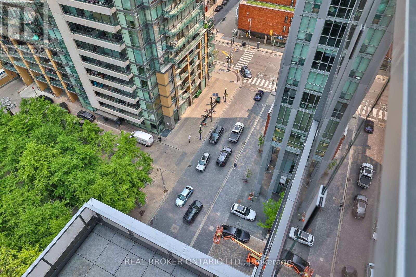 1205 - 11 Yorkville Avenue, Toronto, Ontario  M4W 0B7 - Photo 28 - C12463497