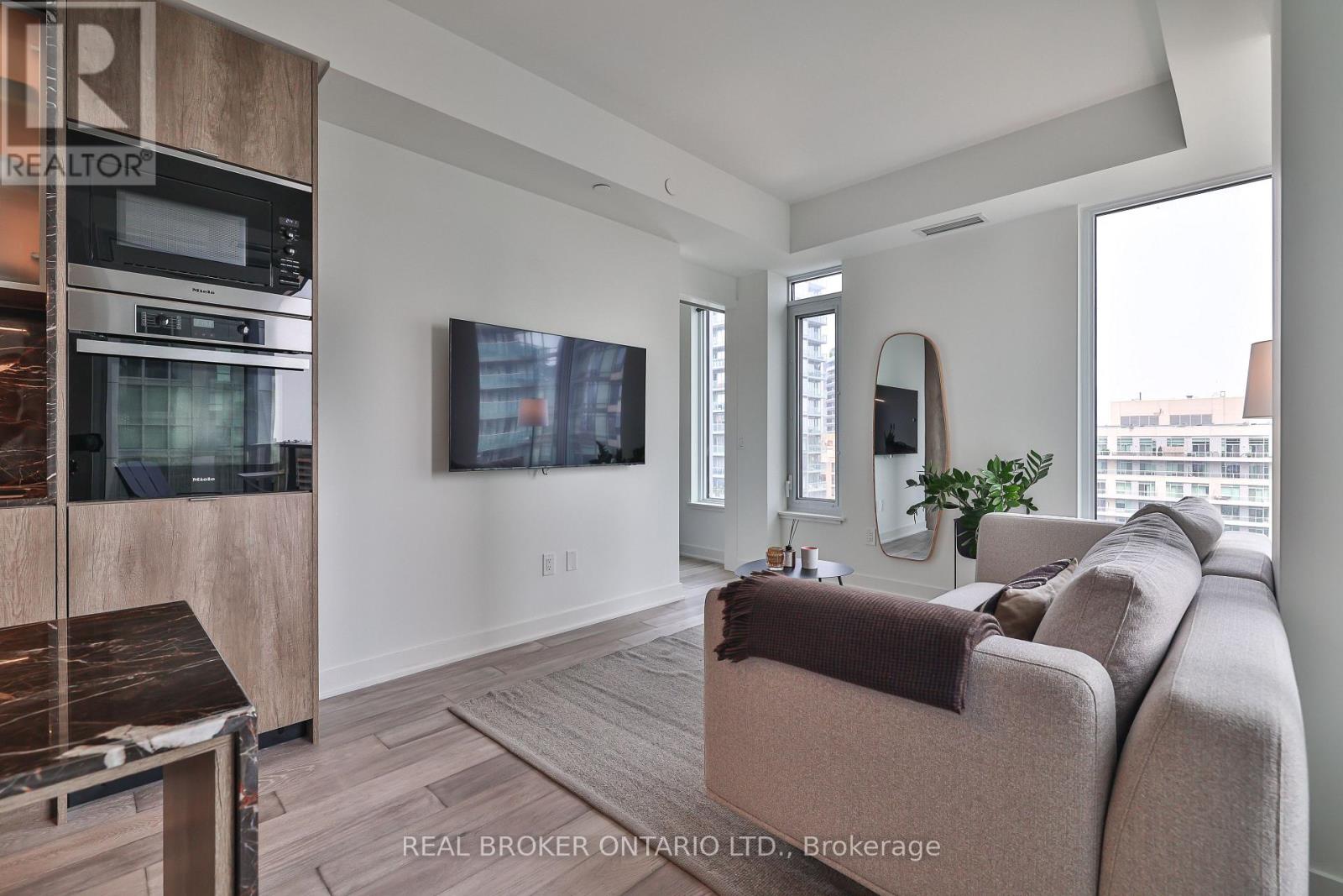 1205 - 11 Yorkville Avenue, Toronto, Ontario  M4W 0B7 - Photo 7 - C12463497