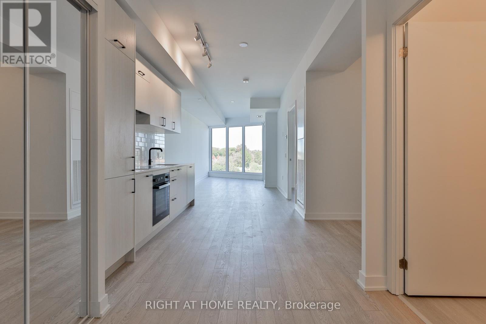 517 - 1 KYLE LOWRY RD ROAD, Toronto, Ontario
