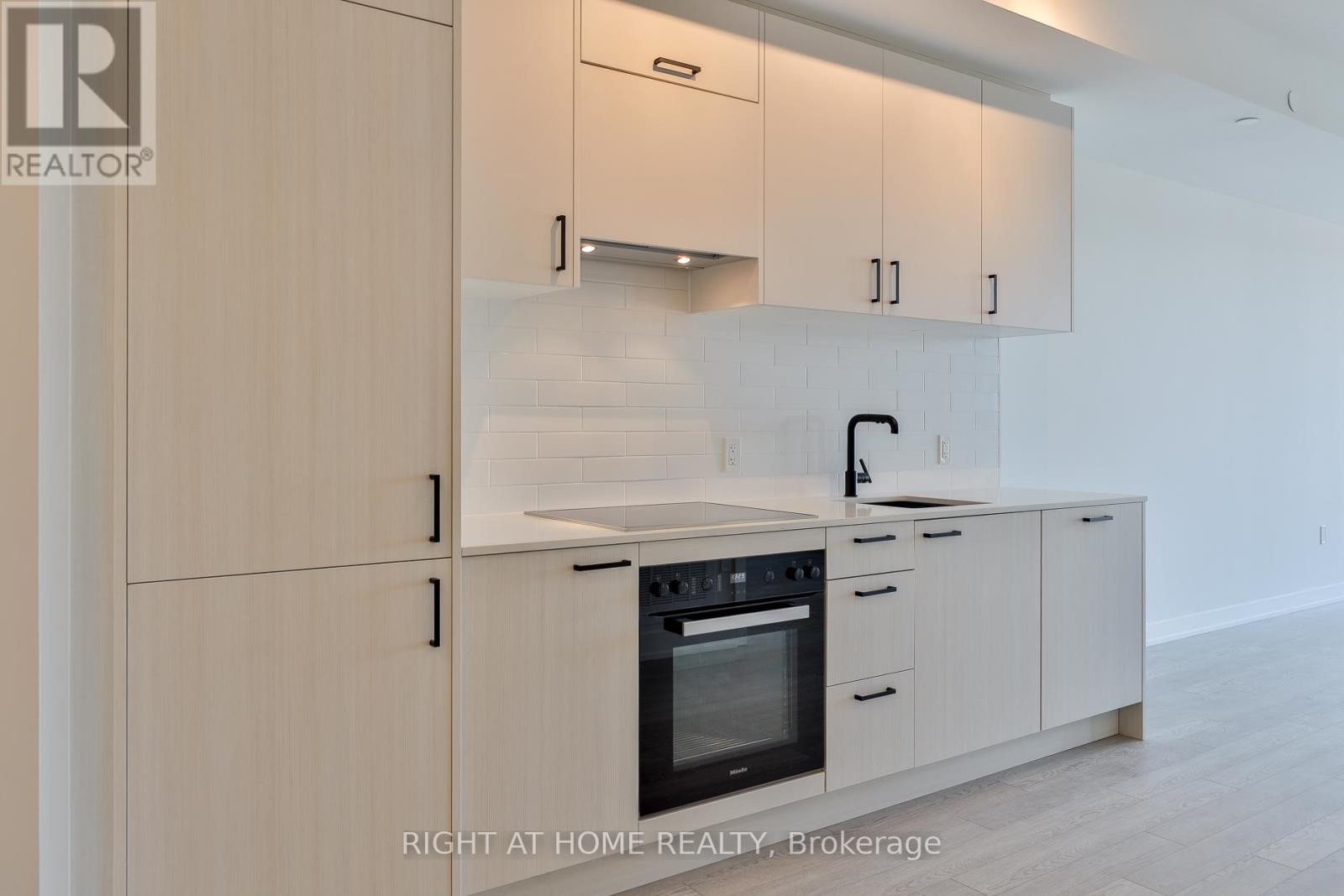 517 - 1 Kyle Lowry Rd Road, Toronto, Ontario  M3C 0S6 - Photo 11 - C12463498