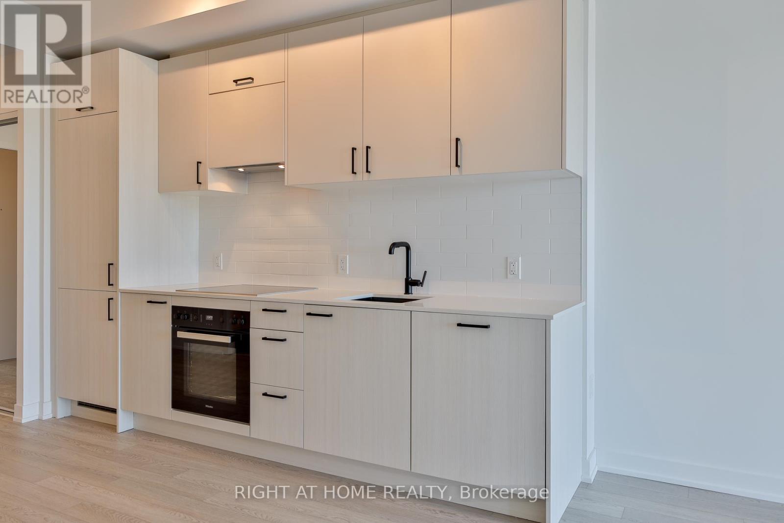 517 - 1 Kyle Lowry Rd Road, Toronto, Ontario  M3C 0S6 - Photo 12 - C12463498