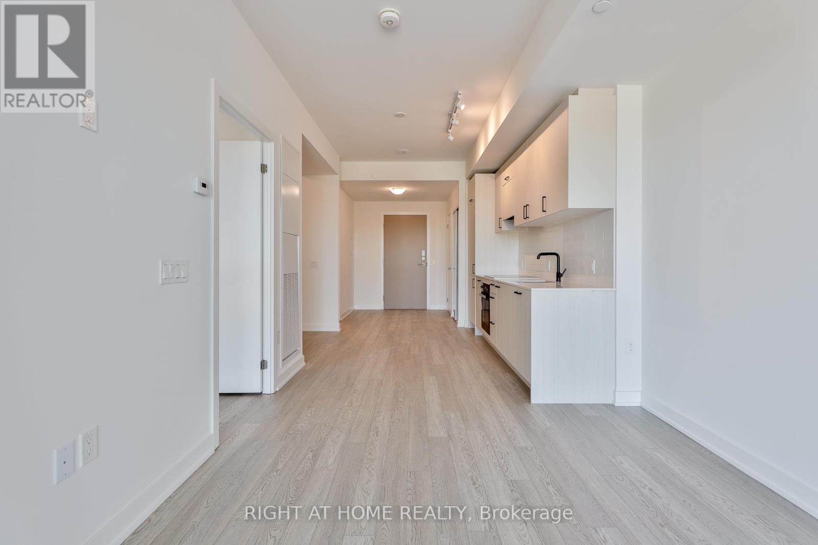 517 - 1 Kyle Lowry Rd Road, Toronto, Ontario  M3C 0S6 - Photo 25 - C12463498
