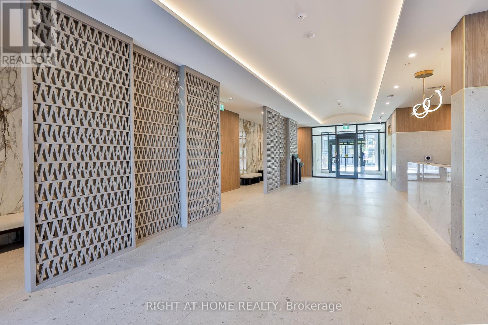 517 - 1 Kyle Lowry Rd Road, Toronto, Ontario  M3C 0S6 - Photo 38 - C12463498