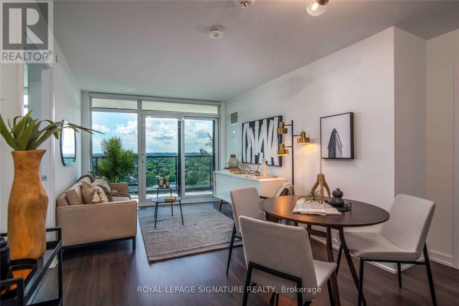 710 - 18 Erskine Avenue, Toronto, Ontario  M4P 0C9 - Photo 1 - C12463532