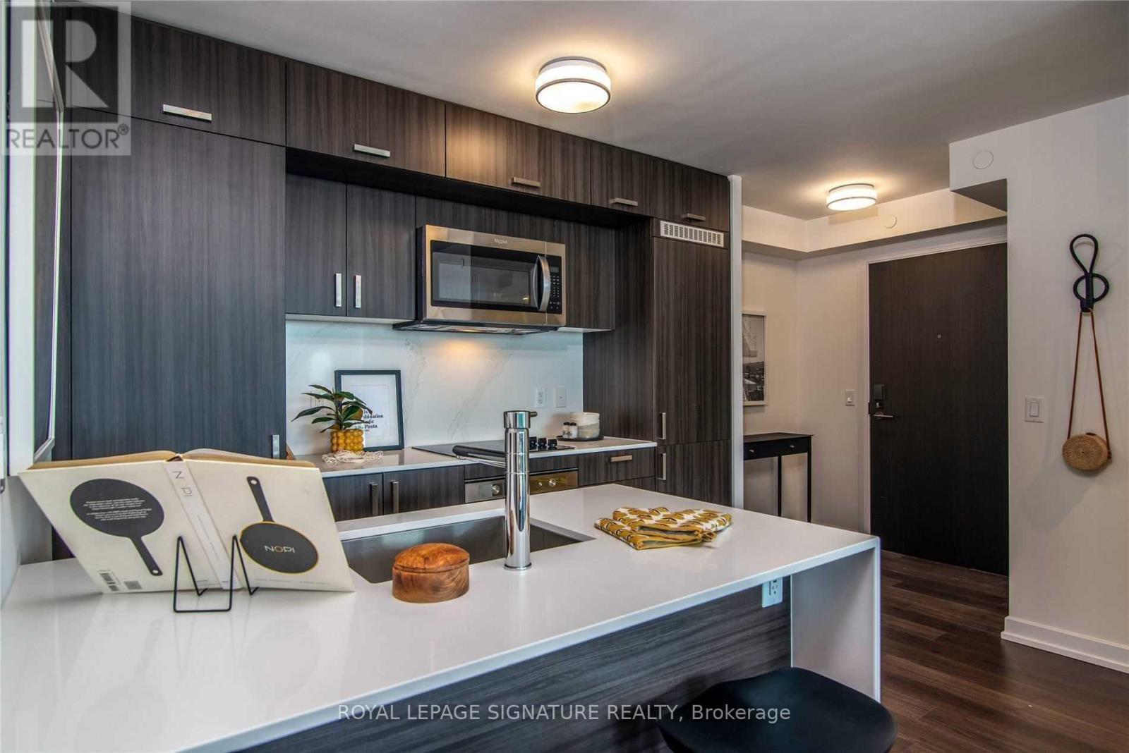 710 - 18 Erskine Avenue, Toronto, Ontario  M4P 0C9 - Photo 12 - C12463532