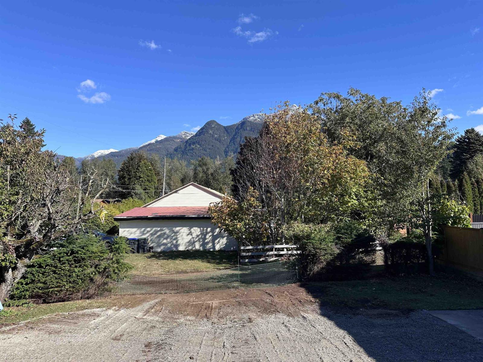 311 Allison Avenue, Hope, Hope, British Columbia  V0X 1L0 - Photo 37 - R3057617