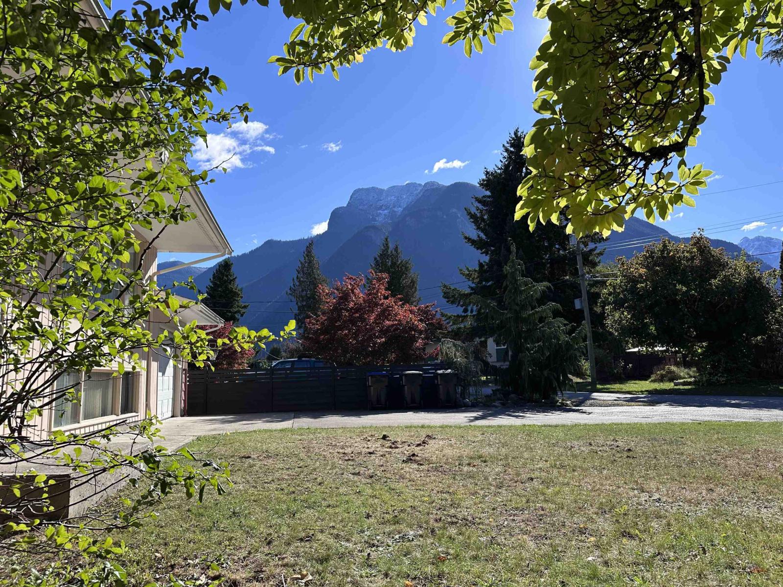 311 Allison Avenue, Hope, Hope, British Columbia  V0X 1L0 - Photo 3 - R3057617