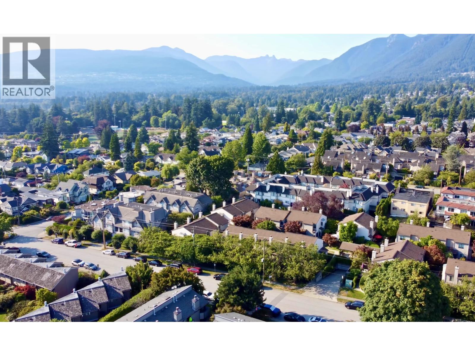 24 230 W 14th Street, North Vancouver, British Columbia  V7M 1P3 - Photo 1 - R3058643