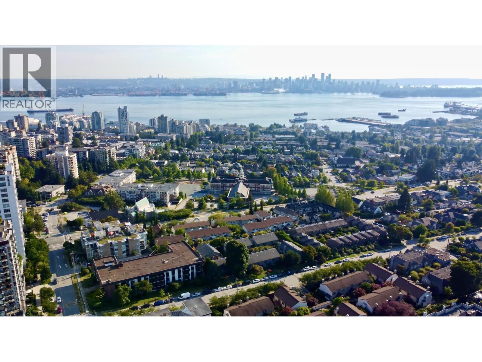 24 230 W 14th Street, North Vancouver, British Columbia  V7M 1P3 - Photo 2 - R3058643