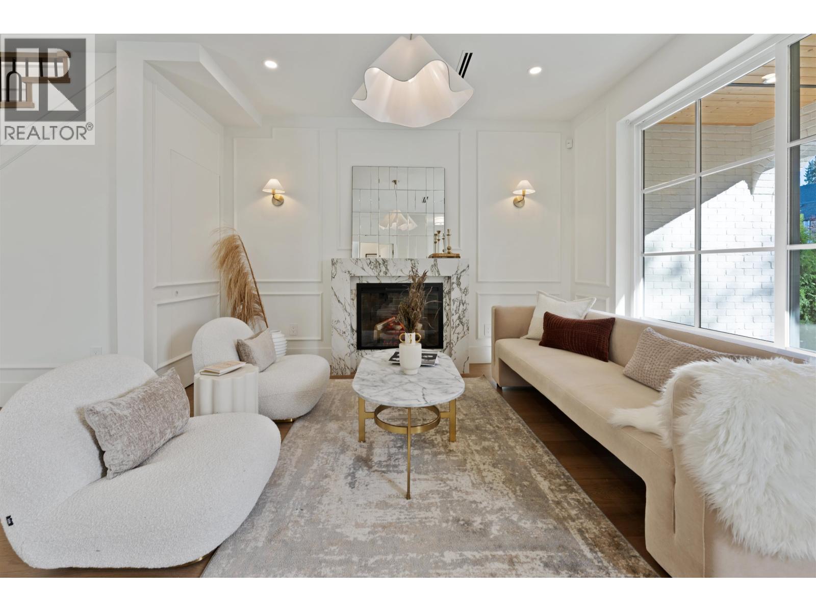 1761 W 16th Avenue, Vancouver, British Columbia  V6J 2L9 - Photo 1 - R3058651