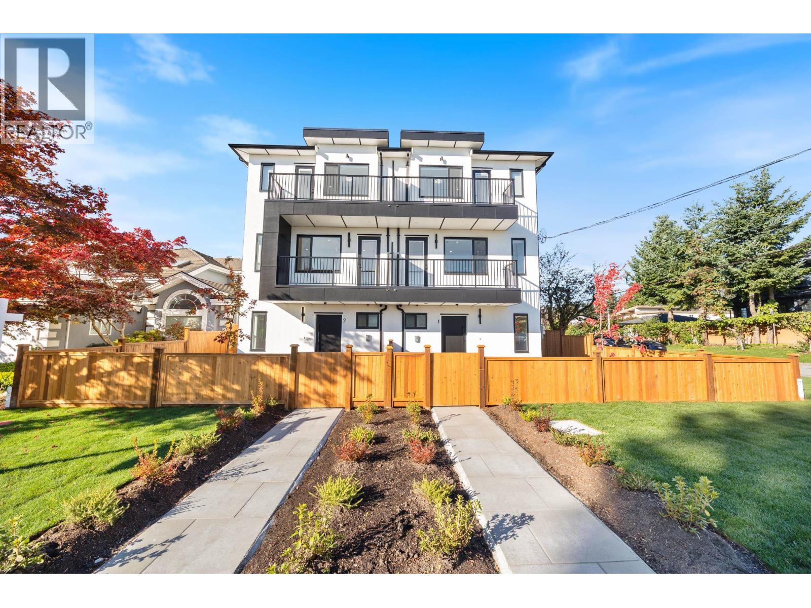1 4170 Hurst Street, Burnaby, British Columbia  V5J 3R4 - Photo 1 - R3058657