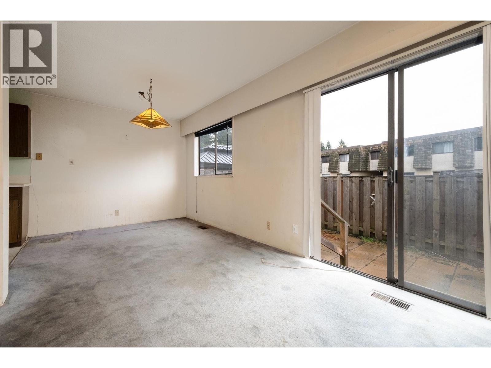 1122 Premier Street, North Vancouver, British Columbia  V7J 2H3 - Photo 5 - R3058672
