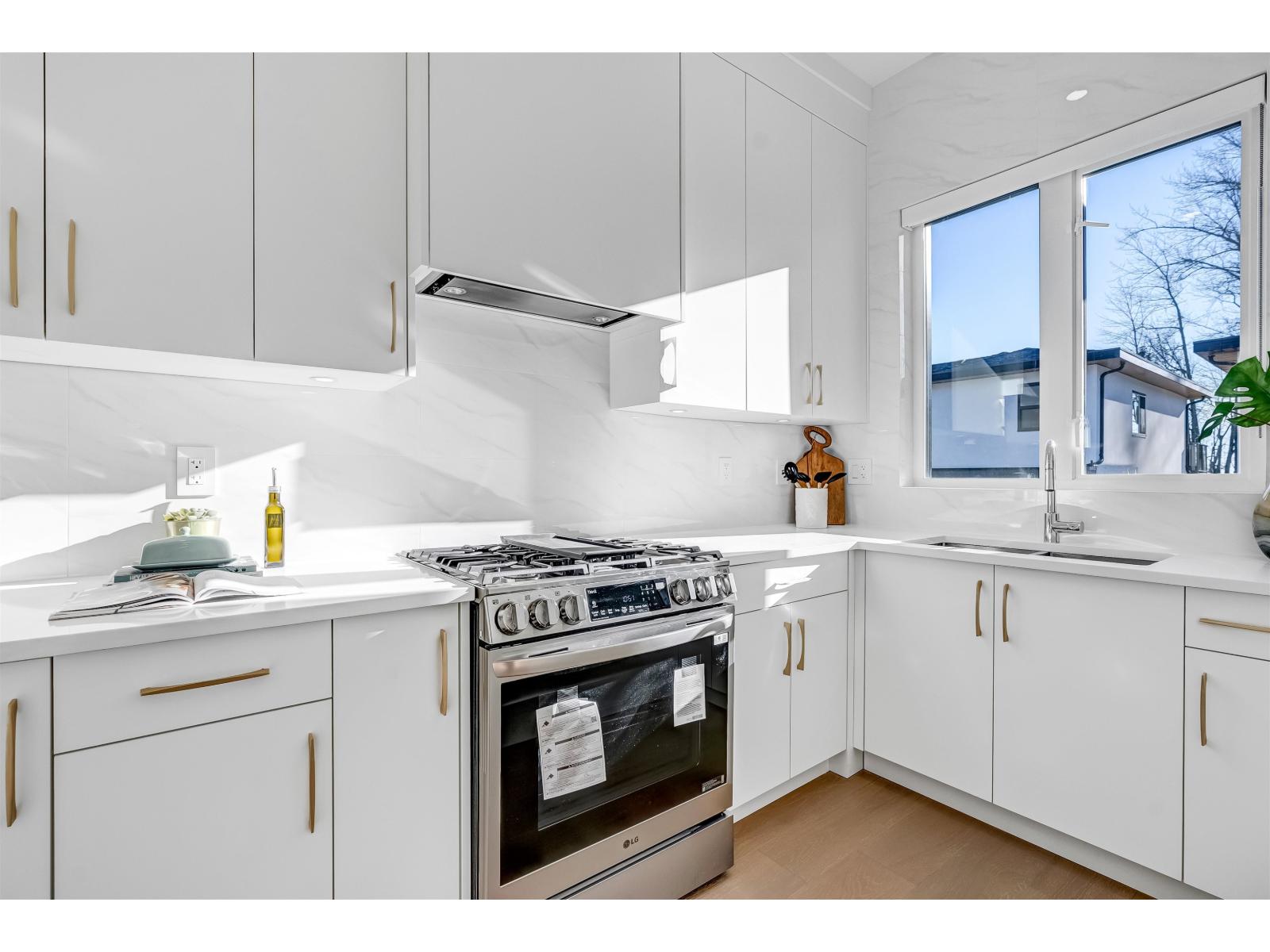 16640 18a Avenue, Surrey, British Columbia  V3Z 9X5 - Photo 9 - R3051843