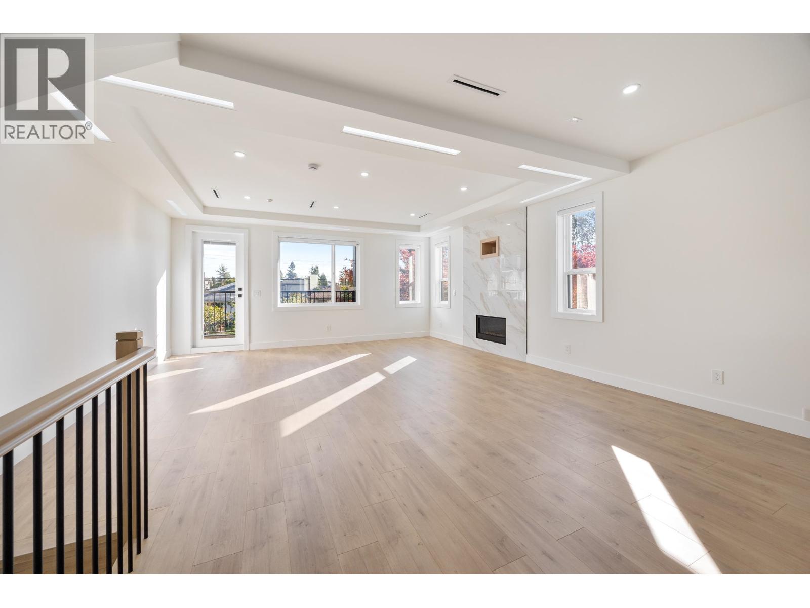 2 4170 Hurst Street, Burnaby, British Columbia  V5J 3R4 - Photo 12 - R3058678