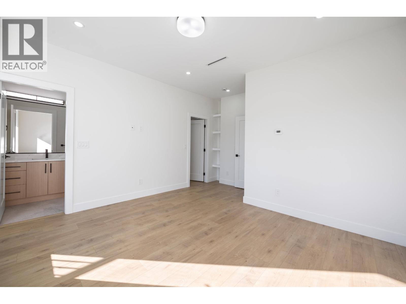 2 4170 Hurst Street, Burnaby, British Columbia  V5J 3R4 - Photo 23 - R3058678