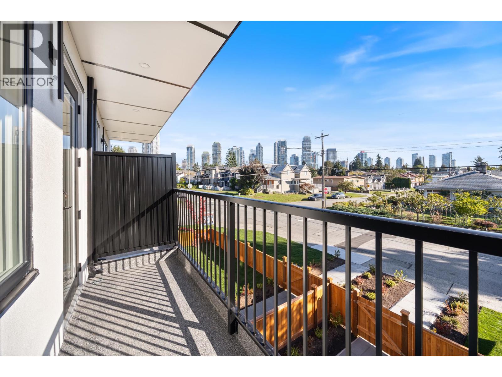 2 4170 Hurst Street, Burnaby, British Columbia  V5J 3R4 - Photo 32 - R3058678
