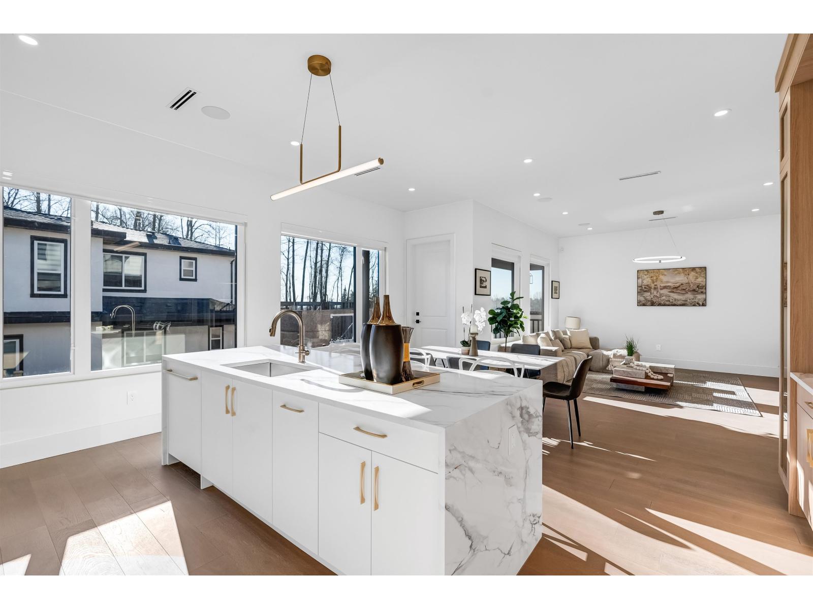 16640 18a Avenue, Surrey, British Columbia  V3Z 9X5 - Photo 10 - R3051843