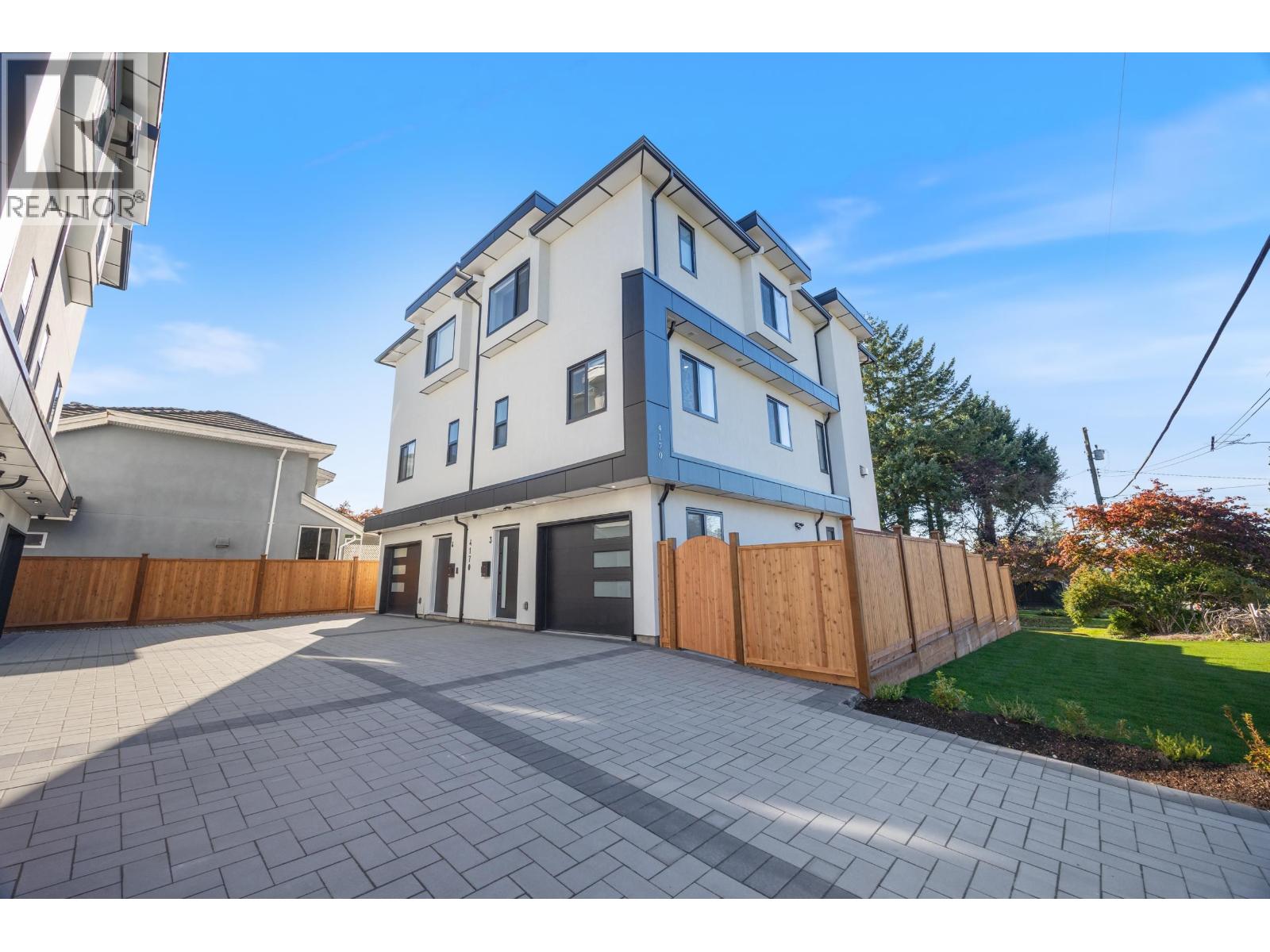3 4170 Hurst Street, Burnaby, British Columbia  V5J 3R4 - Photo 1 - R3058689