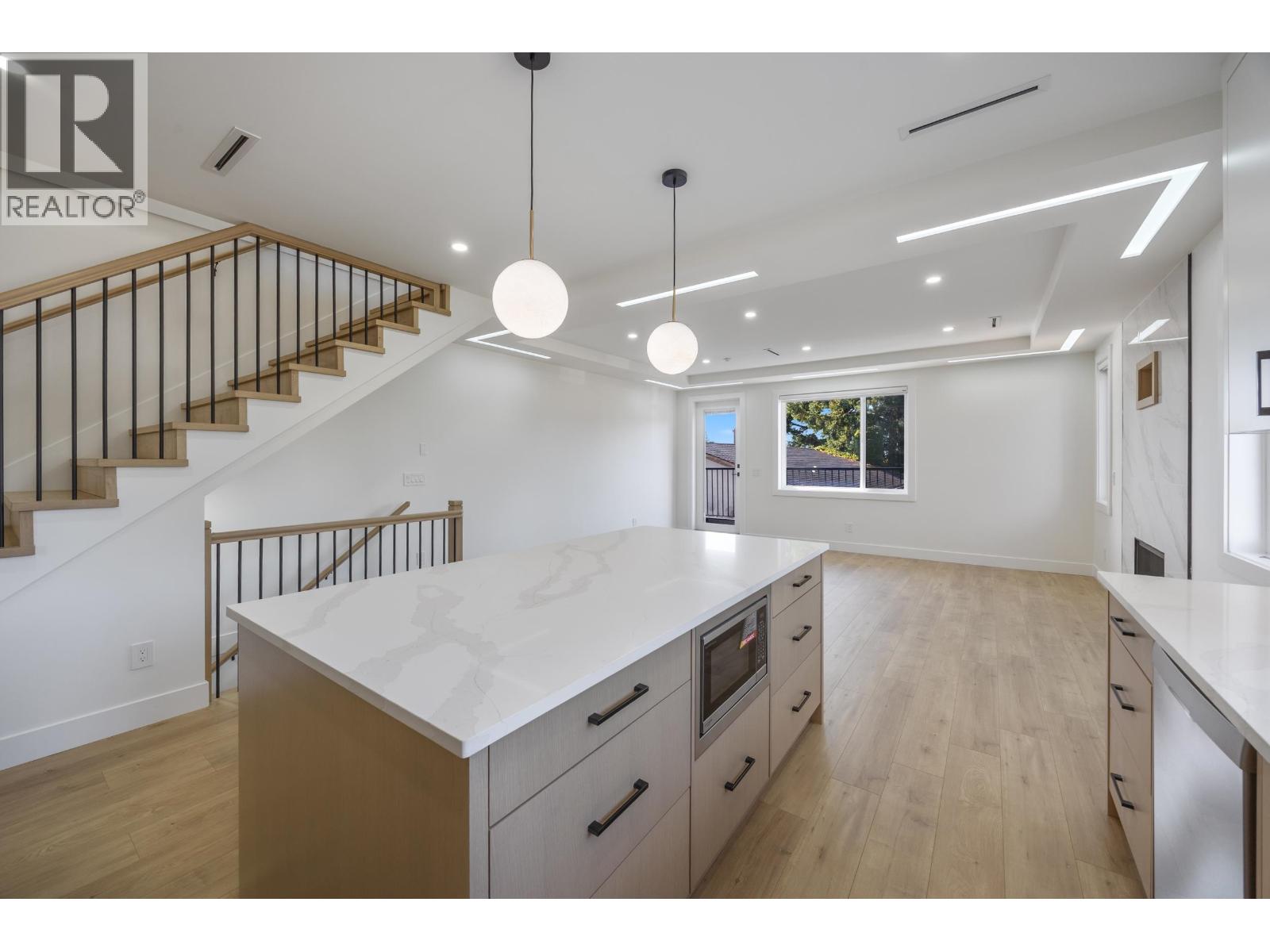 3 4170 Hurst Street, Burnaby, British Columbia  V5J 3R4 - Photo 11 - R3058689