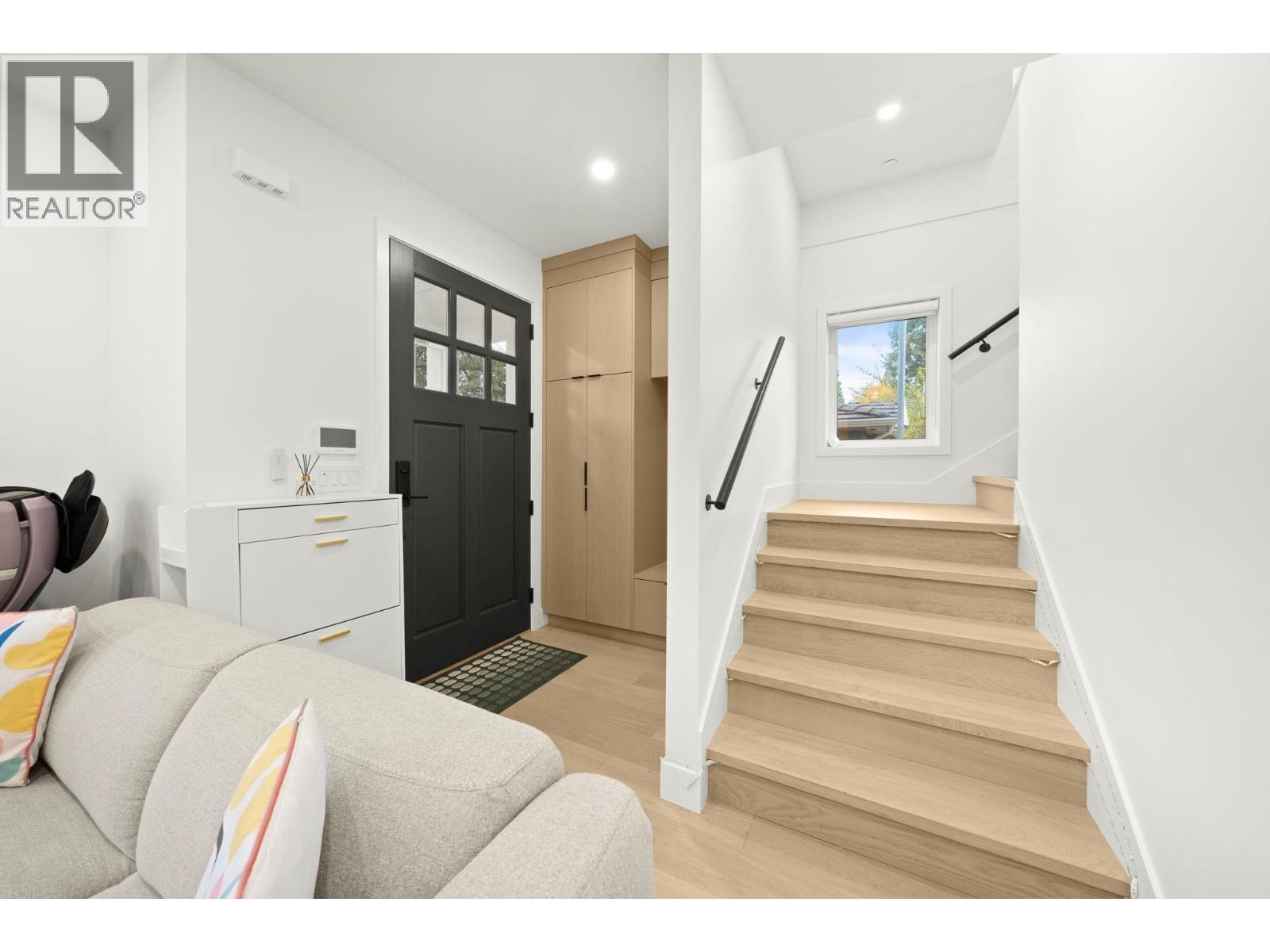 552 E 58th Avenue, Vancouver, British Columbia  V5X 1W2 - Photo 12 - R3058693