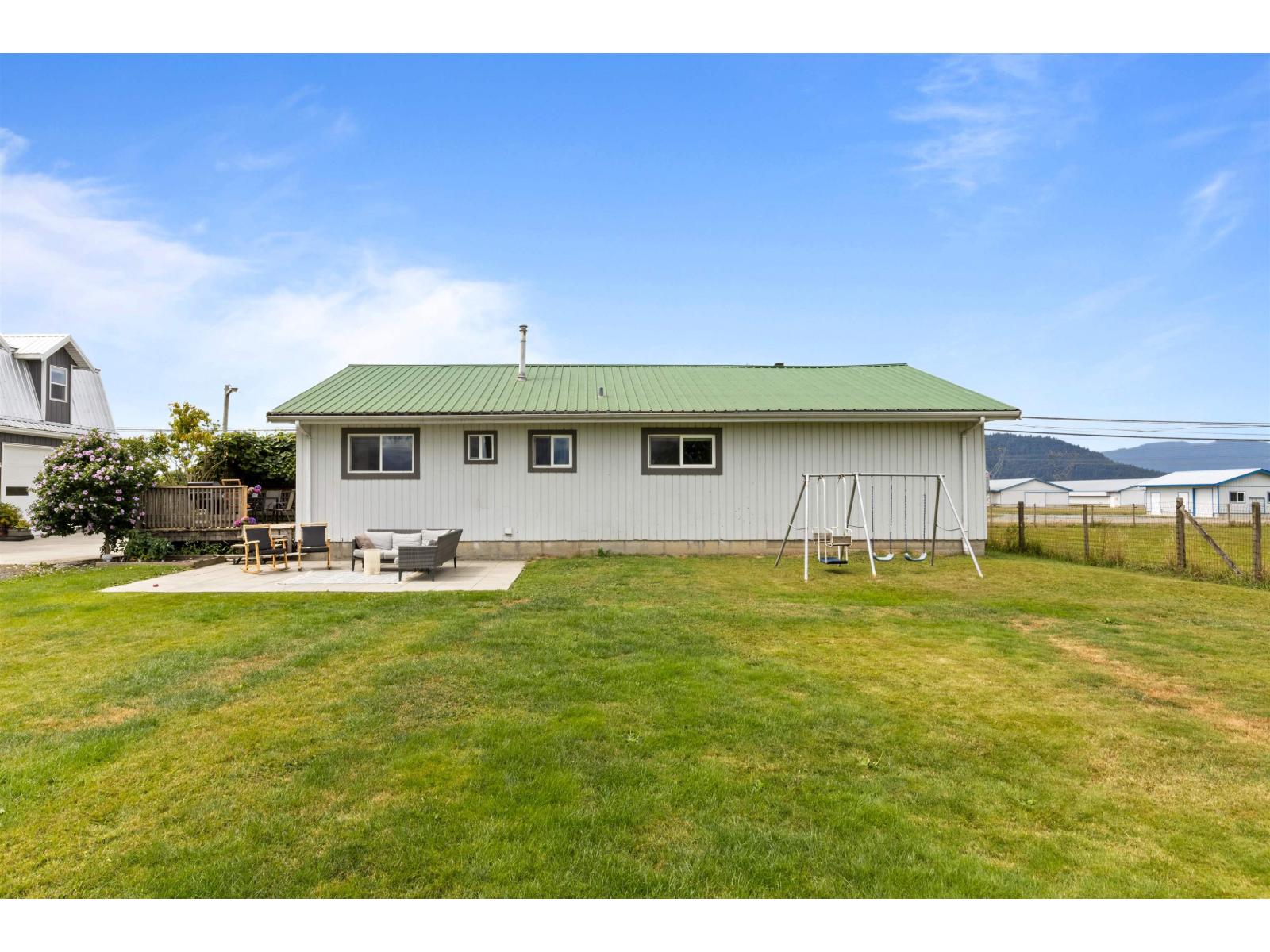 5702 Sumas Prairie Road, Greendale, Chilliwack, British Columbia  V2R 4N6 - Photo 38 - R3058576