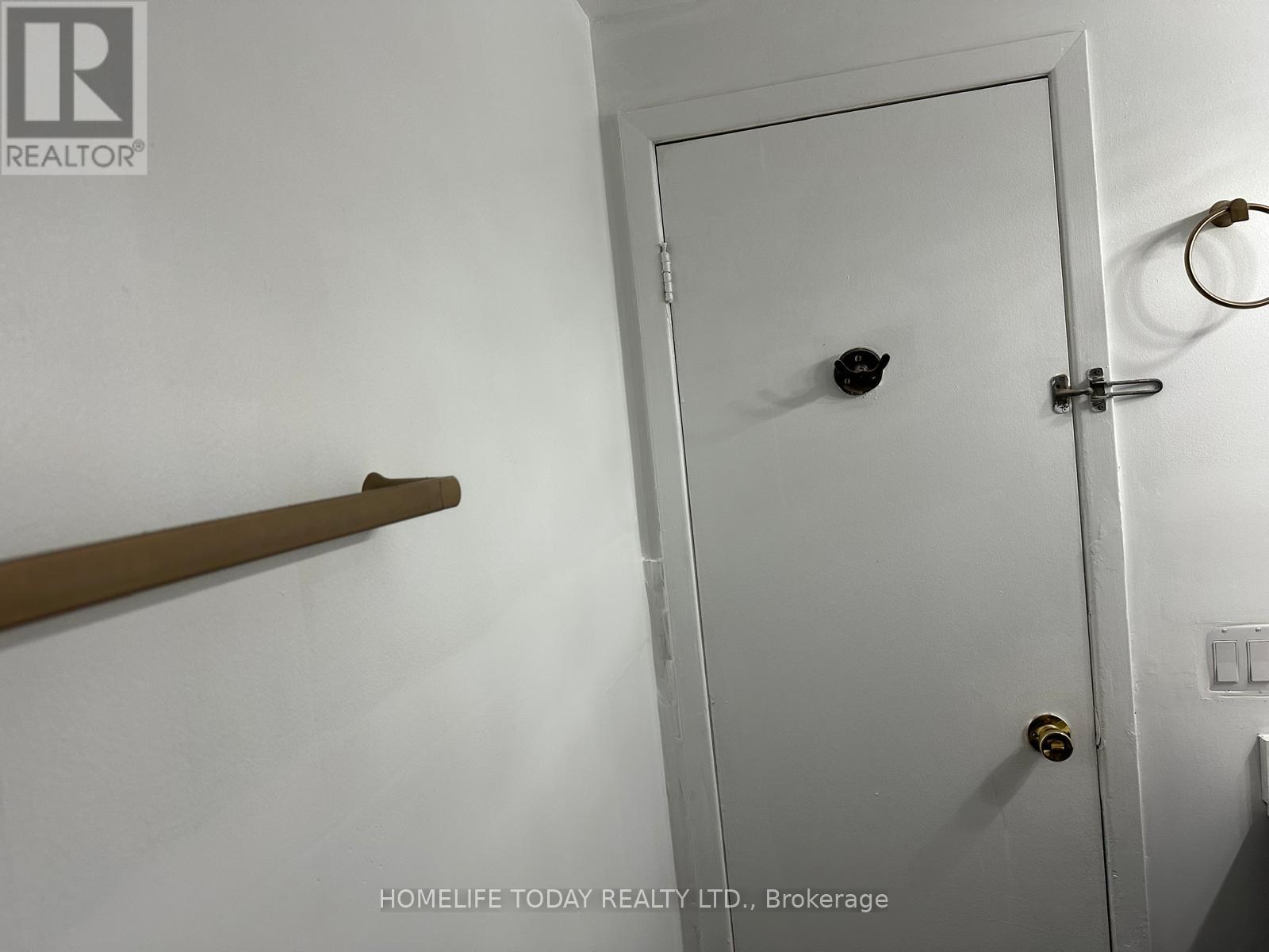 Main - 37 Frontier Pathway, Toronto, Ontario  M1B 4G6 - Photo 6 - E12463399