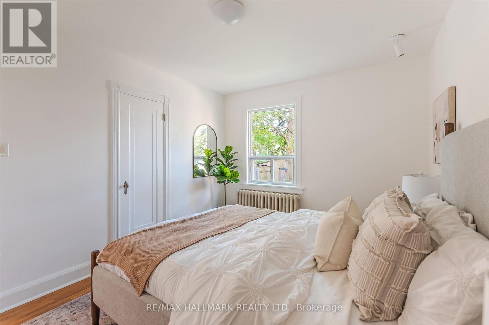 64 Denvale Road, Toronto, Ontario  M4B 3B8 - Photo 12 - E12463412