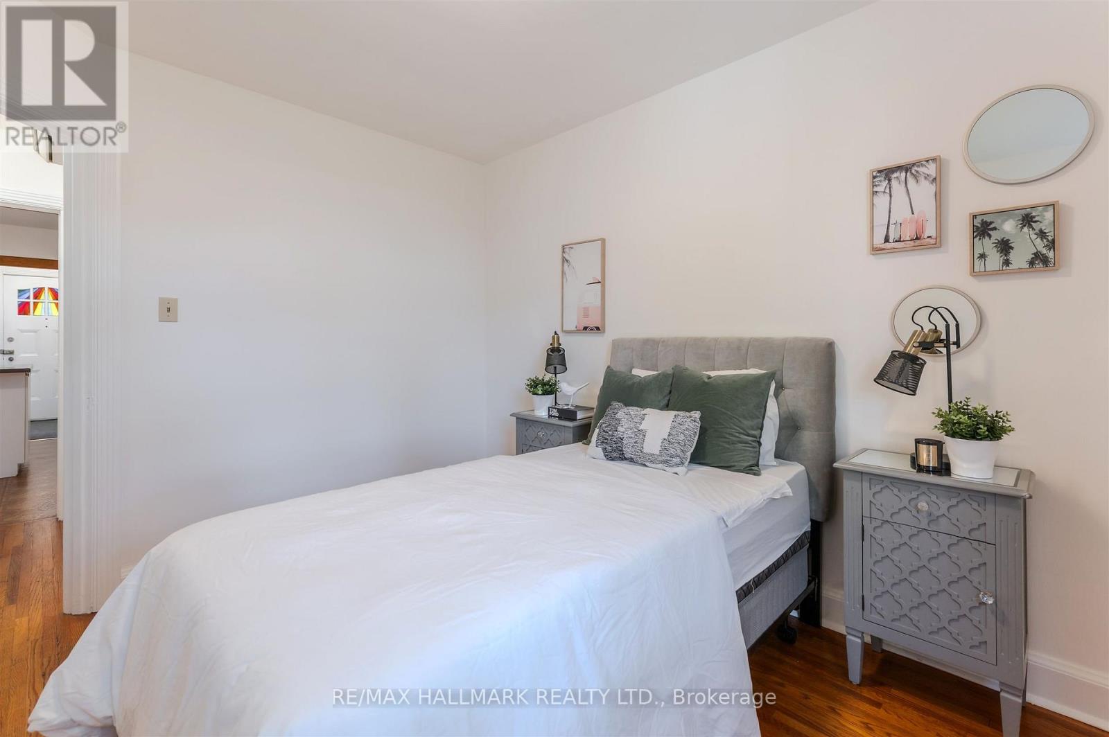 64 Denvale Road, Toronto, Ontario  M4B 3B8 - Photo 15 - E12463412