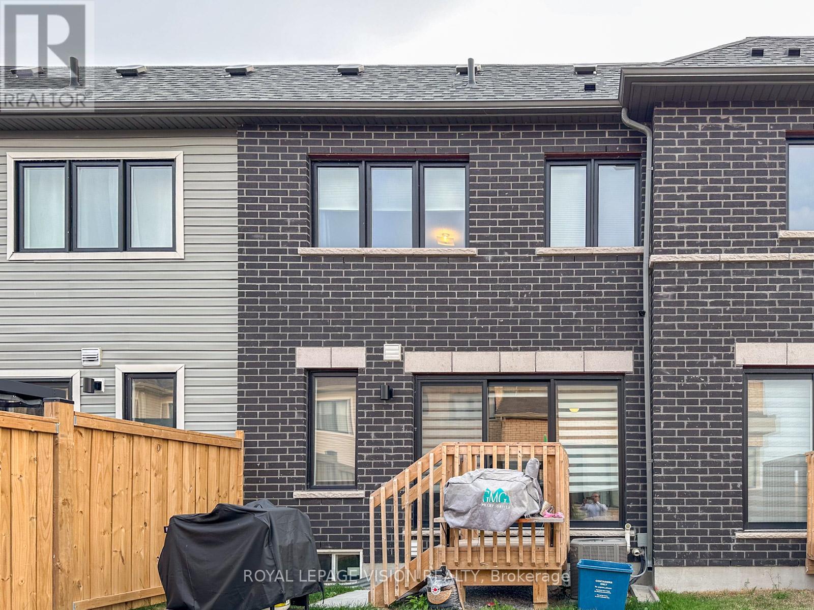 74 Caspian Square, Clarington, Ontario  L1C 7G4 - Photo 40 - E12463416