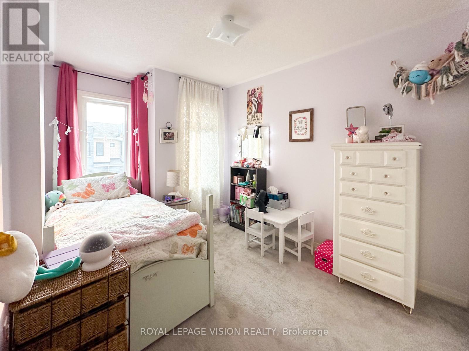 74 Caspian Square, Clarington, Ontario  L1C 7G4 - Photo 7 - E12463416