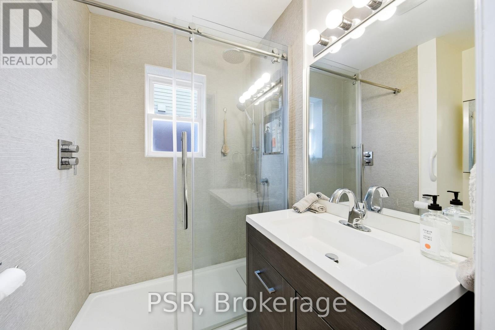 25 Knight Street, Toronto, Ontario  M4C 3K8 - Photo 15 - E12463425