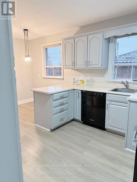 113 Confederation Drive, Toronto, Ontario  M1G 1A4 - Photo 6 - E12463455