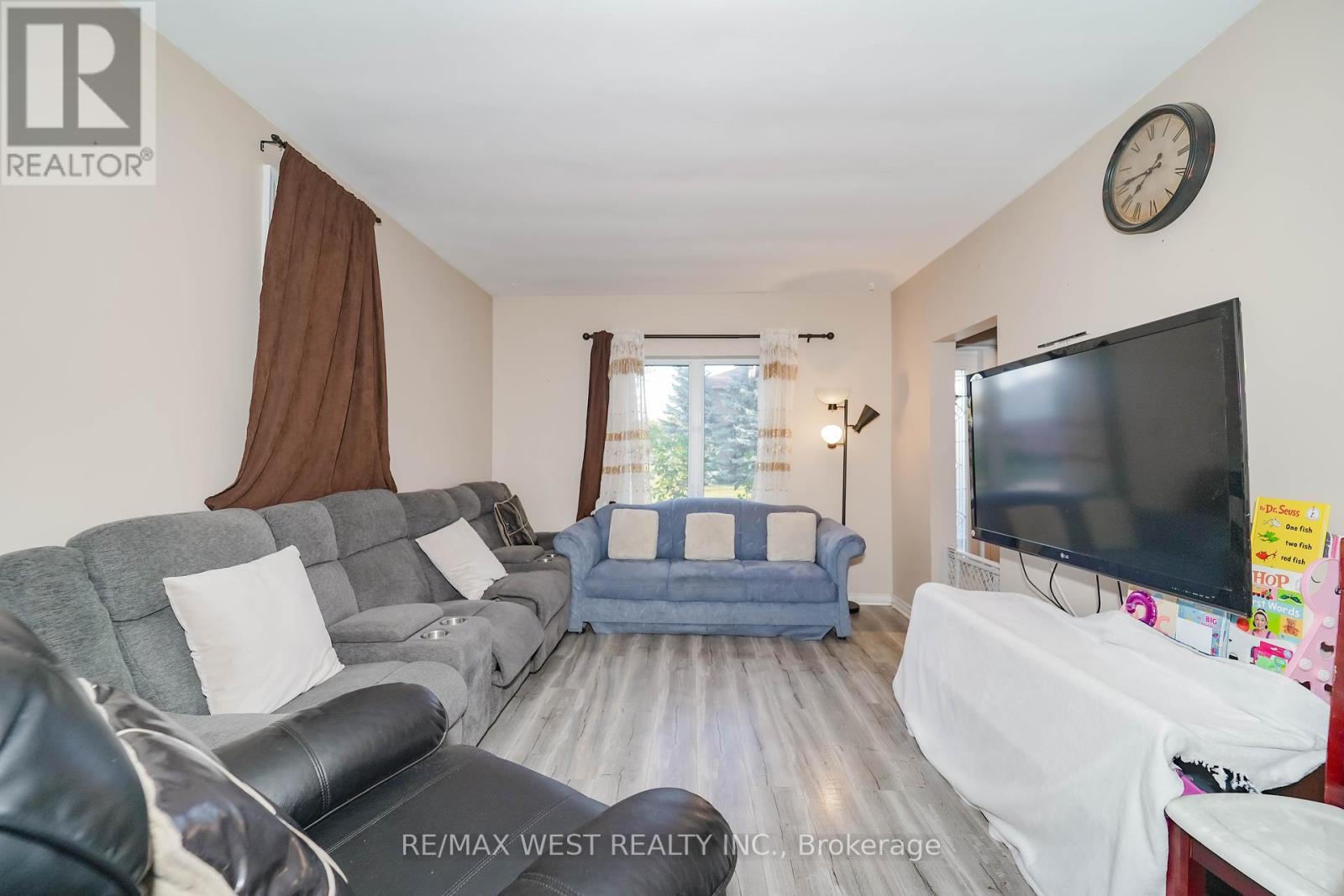 293 Frontenac Avenue, Oshawa, Ontario  L1J 2A5 - Photo 4 - E12463473
