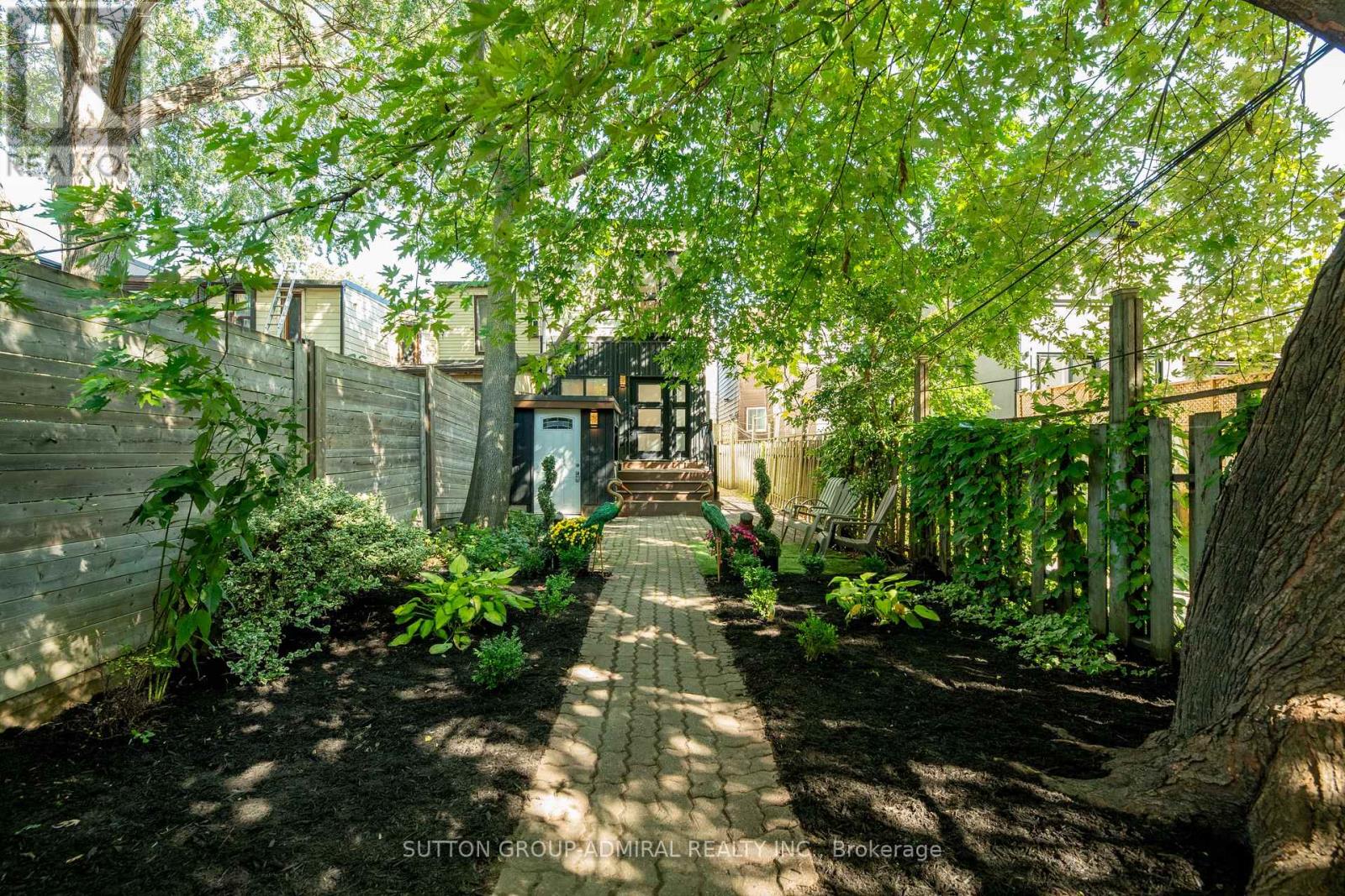 70 Carlaw Avenue, Toronto, Ontario  M4M 2R7 - Photo 39 - E12463475