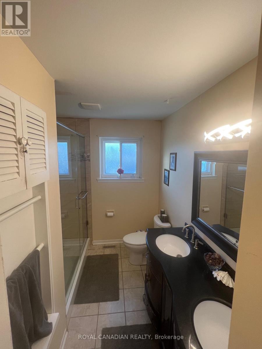 Upper - 6 O'henry Grove, Toronto, Ontario  M1B 1S3 - Photo 15 - E12463482