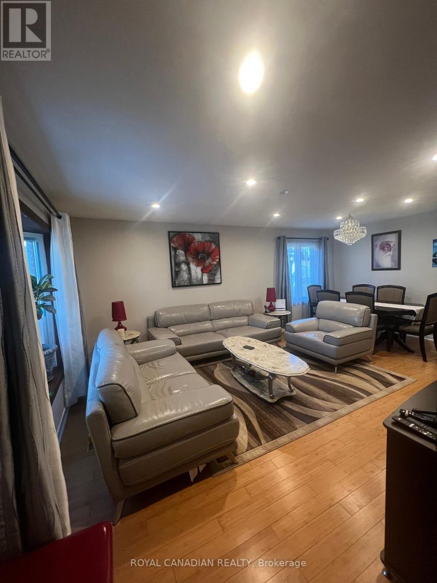 Upper - 6 O'henry Grove, Toronto, Ontario  M1B 1S3 - Photo 3 - E12463482