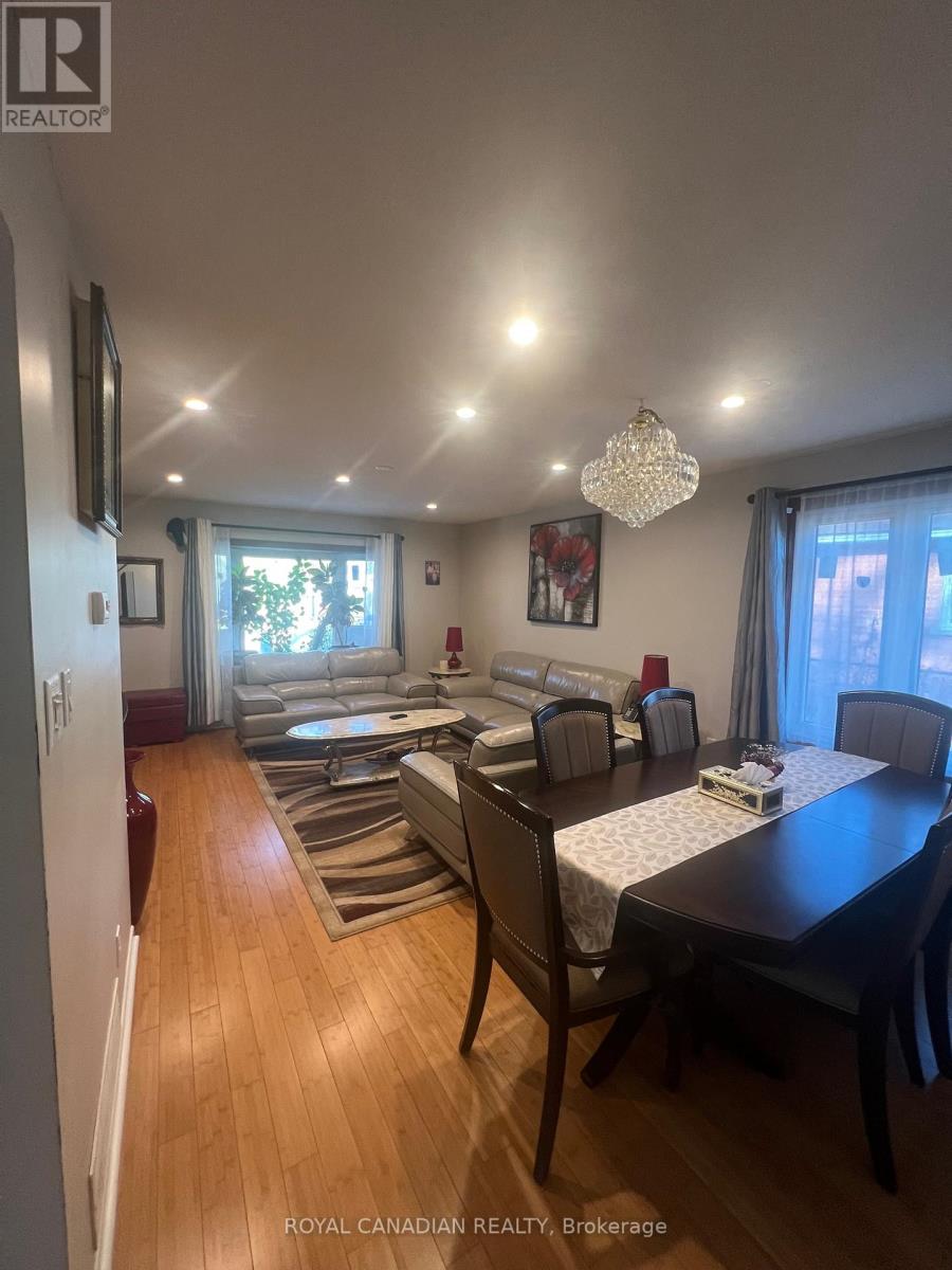 Upper - 6 O'henry Grove, Toronto, Ontario  M1B 1S3 - Photo 5 - E12463482